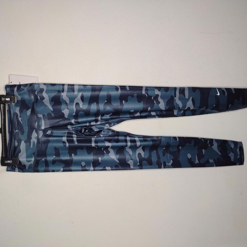 NWT Nike Women's Blue Camouflage Leggings Size Small